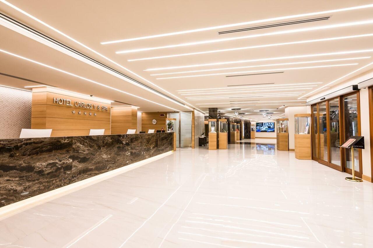 Smy Carlos V Wellness & Spa Alghero Exterior photo Reception